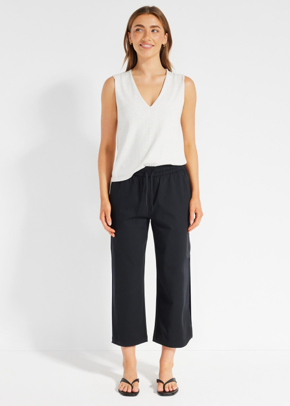 Travel Cropped Wide Leg Pant