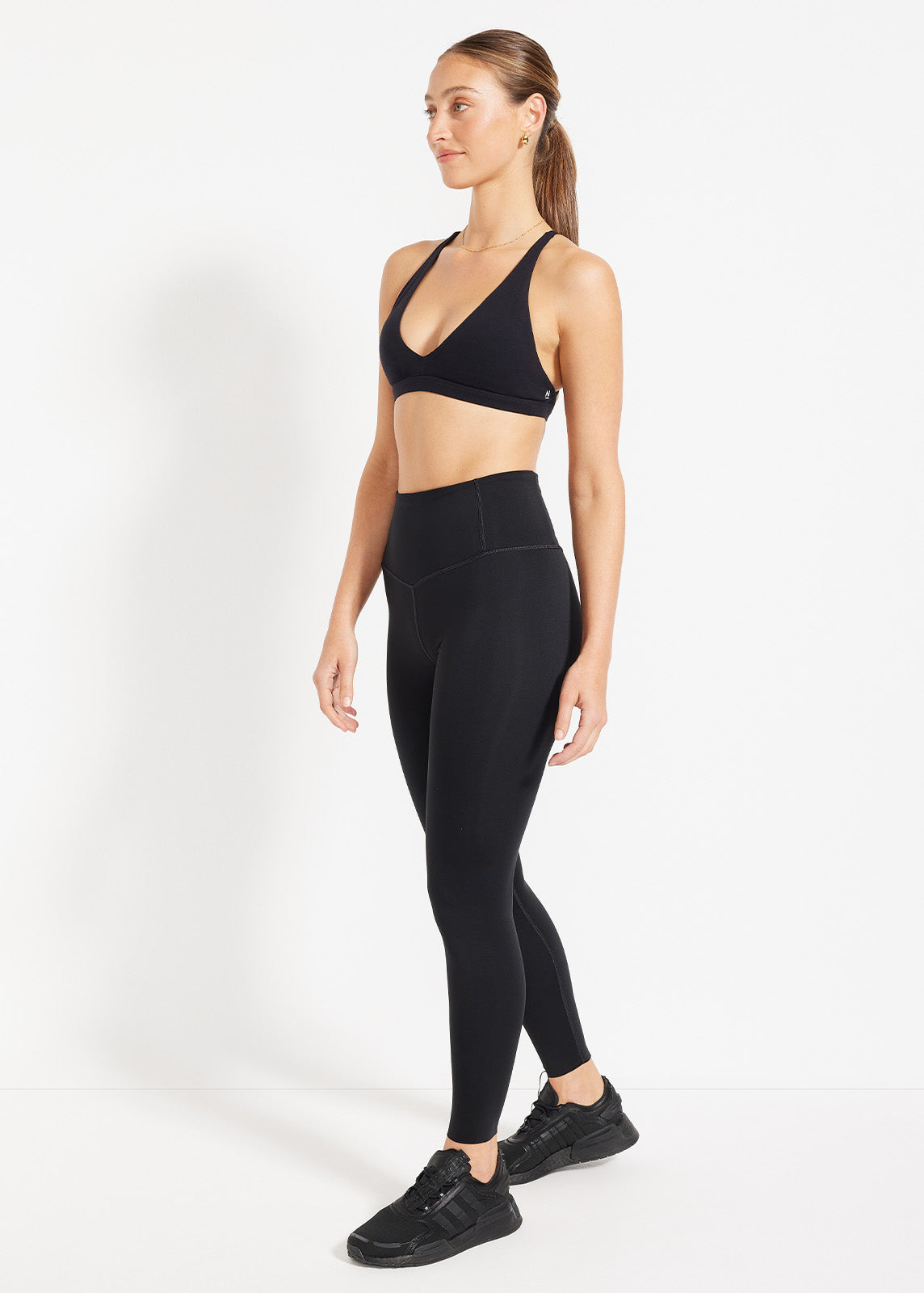 Essential Pocket Ankle Legging