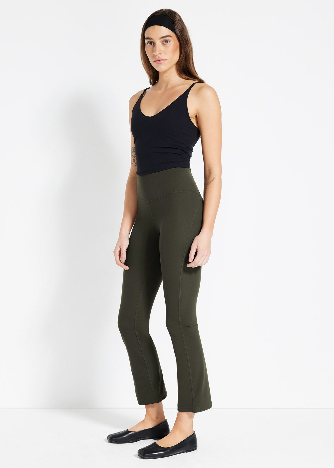 In Motion Pocket Cropped Flare Pant